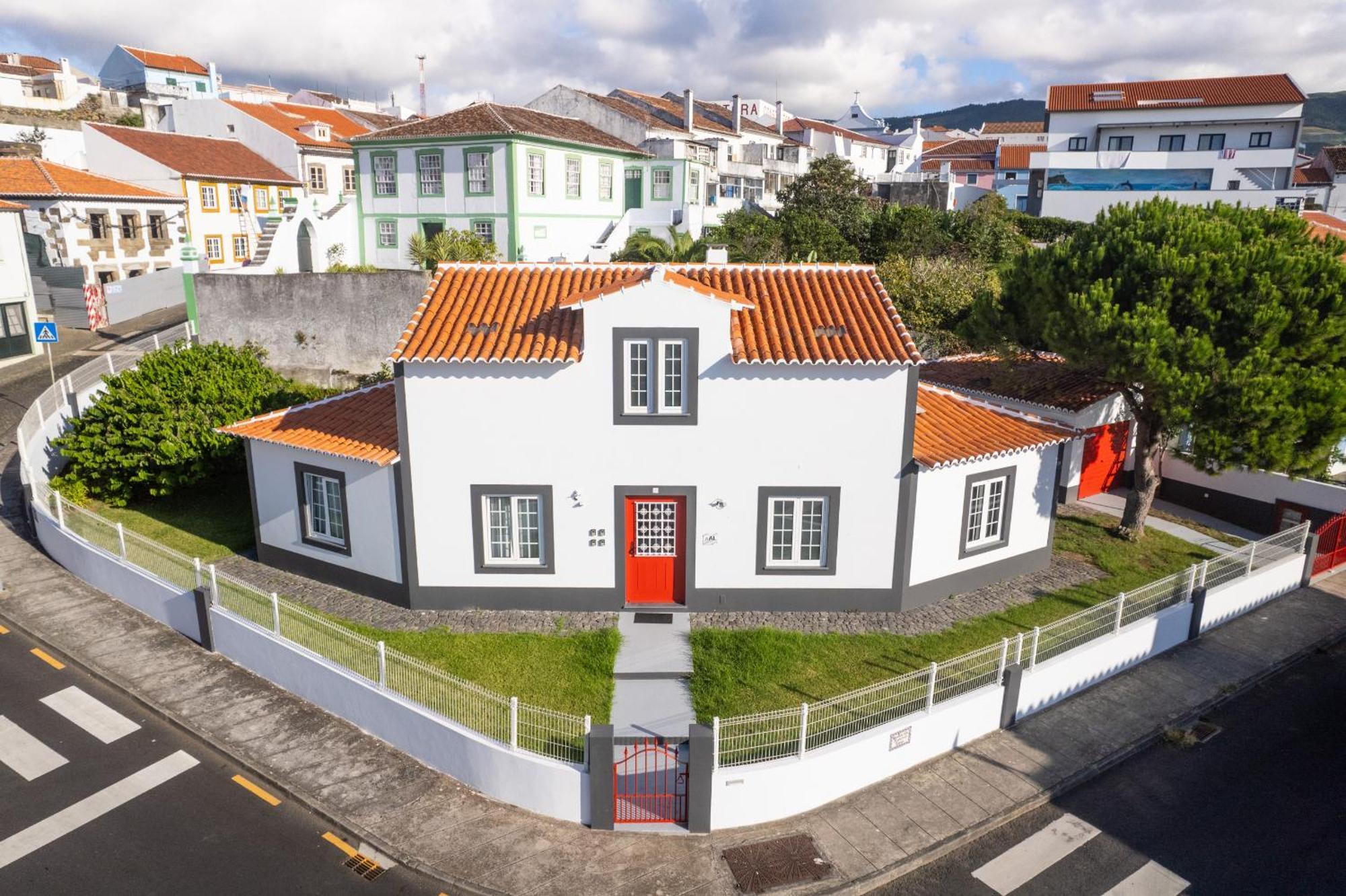 Angra Charming Suites By Seewest Ангра-ду-Эроижму Экстерьер фото